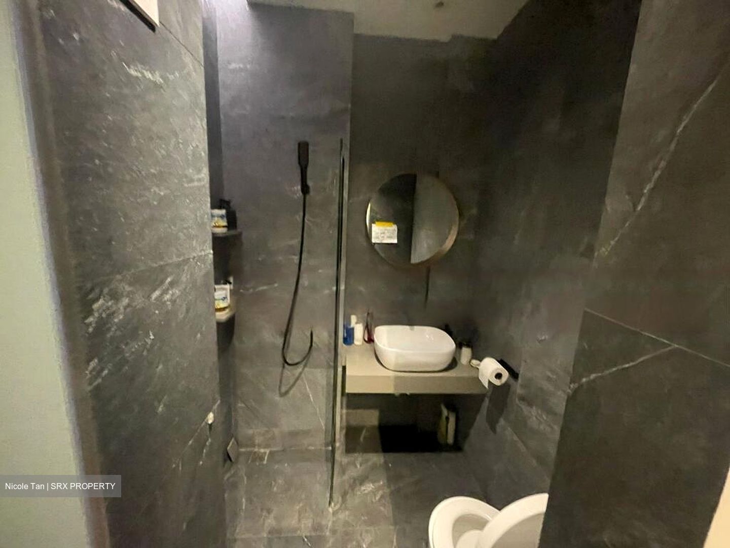 Redhill Forum (D3), Factory #480806641